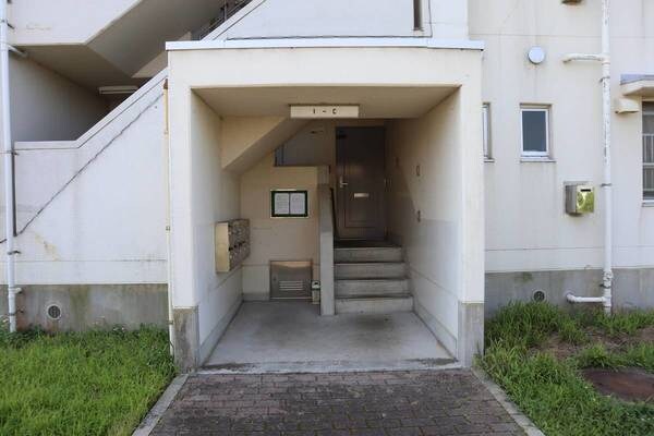 ビレッジハウス野間田1号棟の物件外観写真