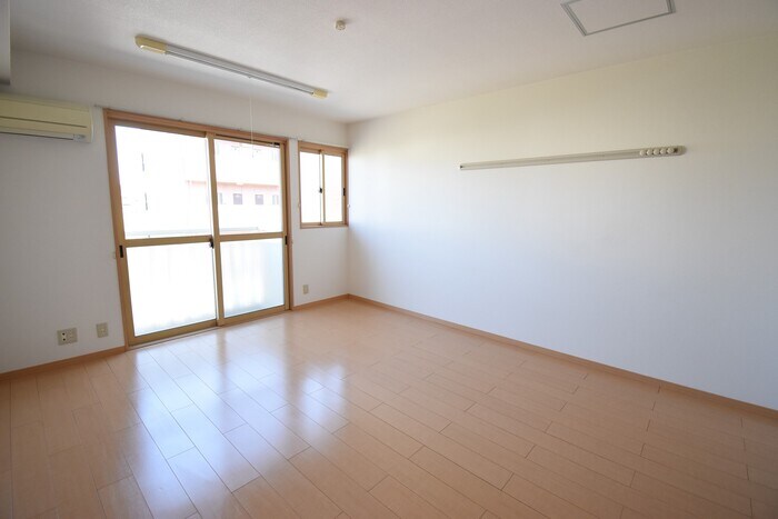 パラディー森塚の物件内観写真