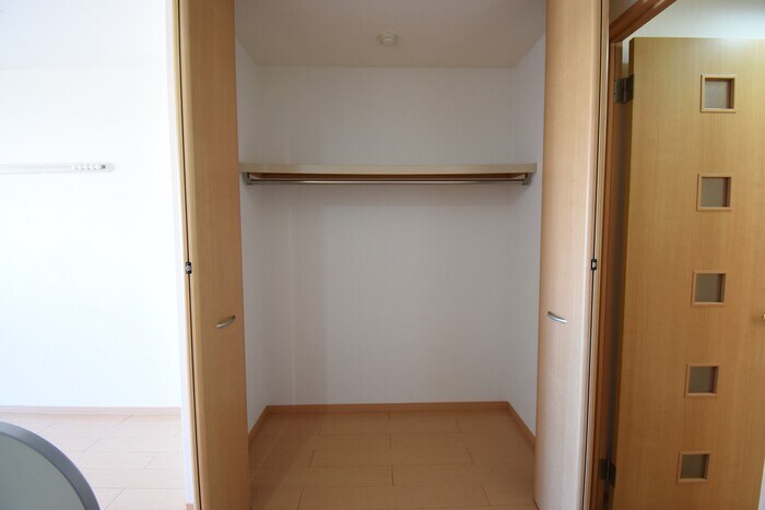 パラディー森塚の物件内観写真