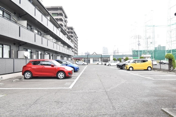 シャトレー西本Ⅱの物件外観写真