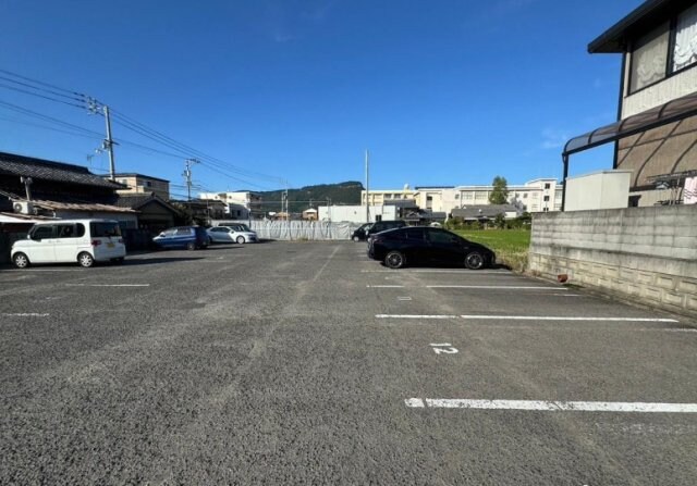 岩藤マンションの物件外観写真