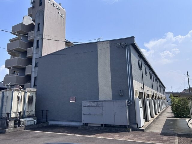 レオパレス花の物件外観写真