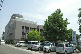 アベンシス７の物件外観写真