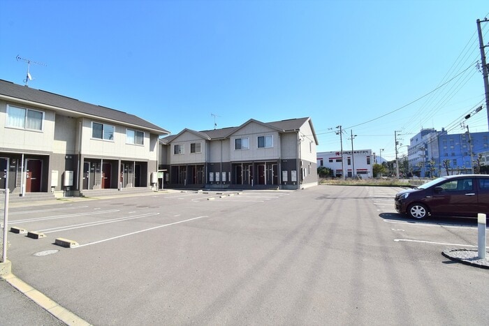 アリエッタA棟の物件外観写真