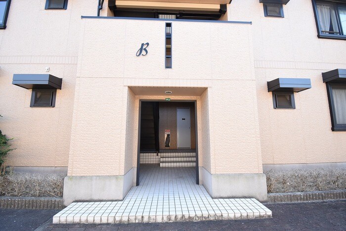 グランツ松島Bの物件外観写真