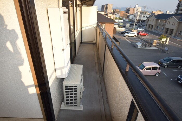 グランツ松島Bの物件内観写真