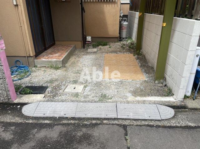 高松町貸戸建の物件外観写真