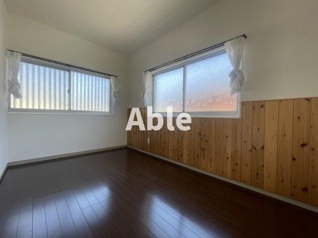 高松町貸戸建の物件内観写真