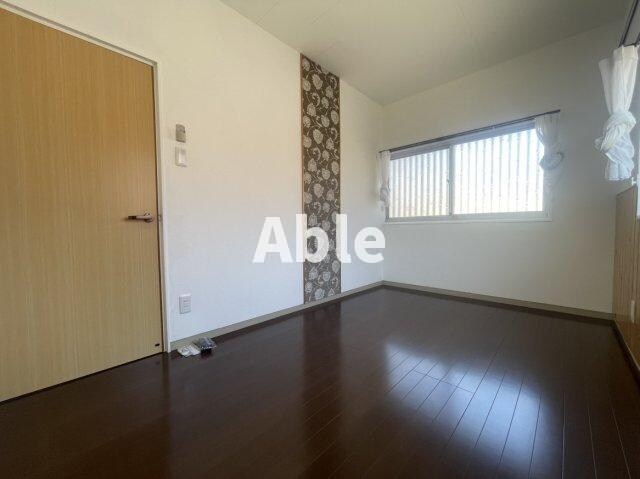 高松町貸戸建の物件内観写真