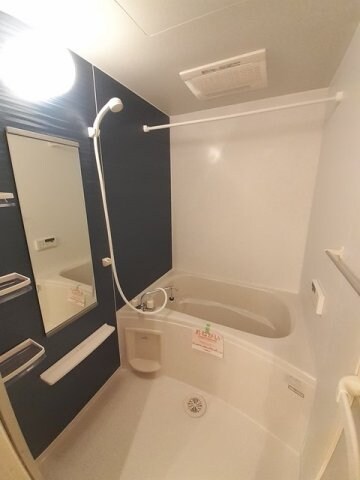 ベル・メゾン鶴市Ｂの物件内観写真