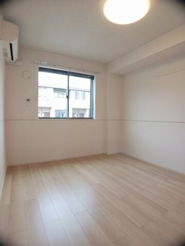 ラ・フォレスタⅢの物件内観写真