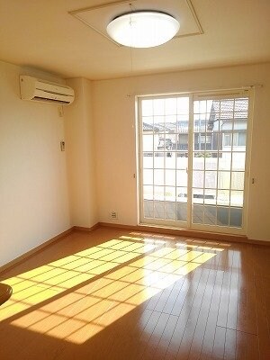 ブライト　ガーデン　ＵＮＯの物件内観写真