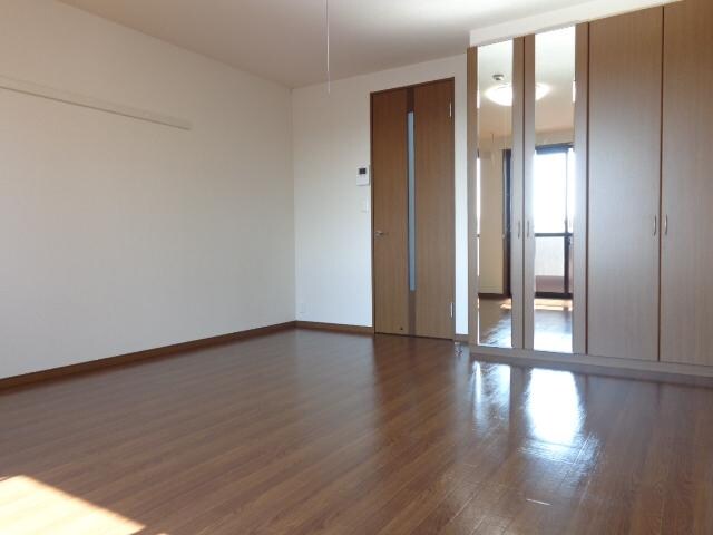 ヴァンルージュの物件内観写真