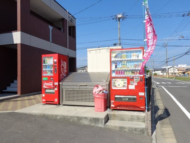 ヴァンルージュの物件外観写真