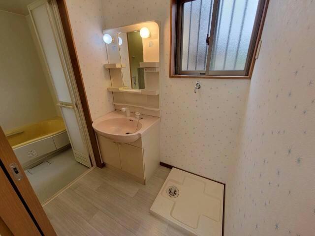 レジデンス鹿島の物件内観写真