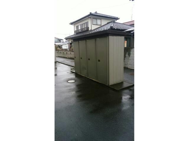 ファミールハイツの物件外観写真