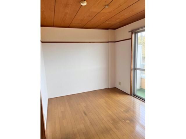 ロイヤルプラザの物件内観写真