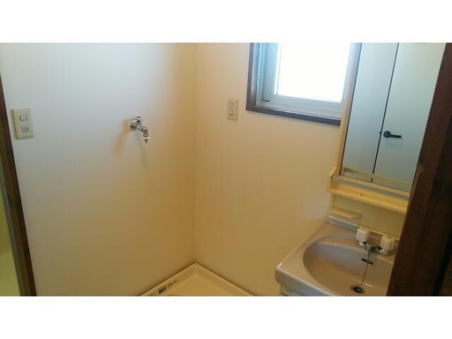 ロイヤルプラザの物件内観写真