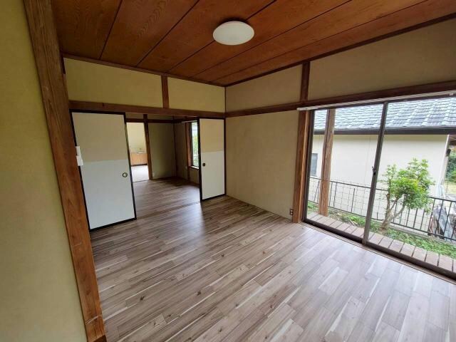 上野原貸家の物件内観写真