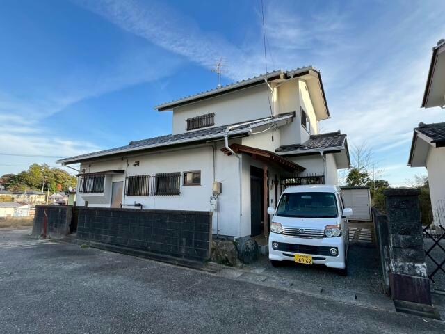 高坂御殿貸家の物件外観写真