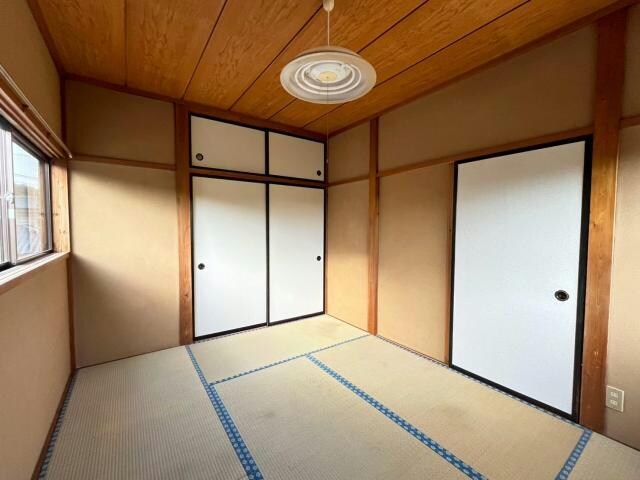 高坂御殿貸家の物件内観写真