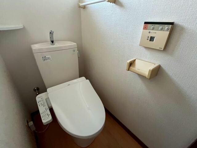 高坂御殿貸家の物件内観写真