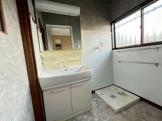 高坂御殿貸家の物件内観写真