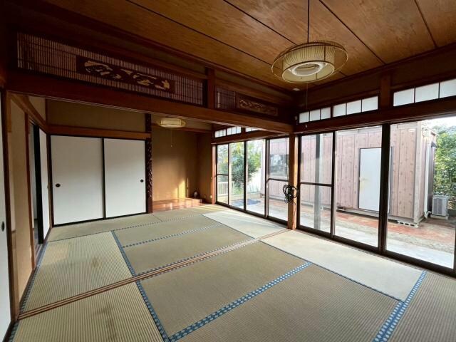 高坂御殿貸家の物件内観写真