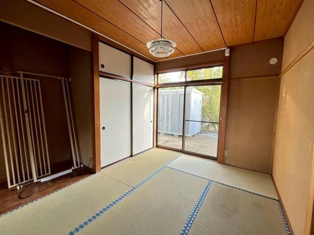 高坂御殿貸家の物件内観写真