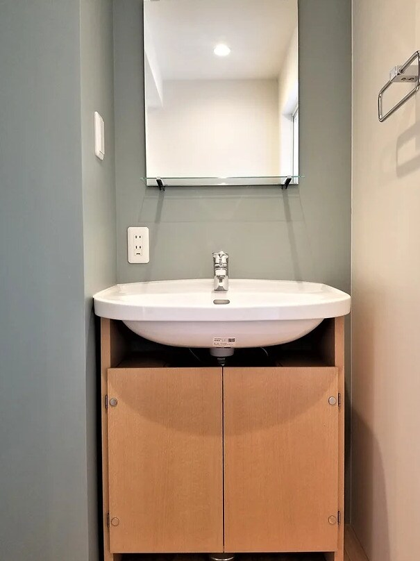 コリドール中央の物件内観写真