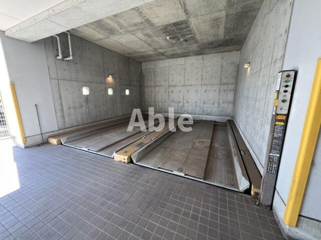 キュービックパレスの物件外観写真