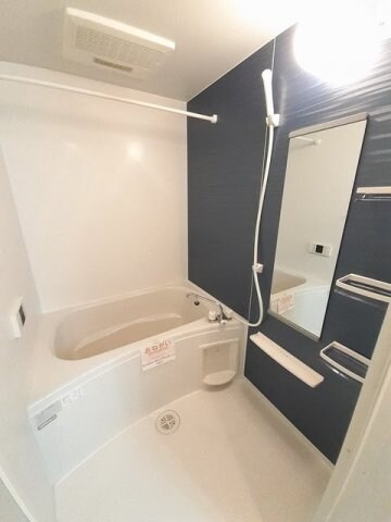 ナリッシュＬｅｅ　Ⅱの物件内観写真