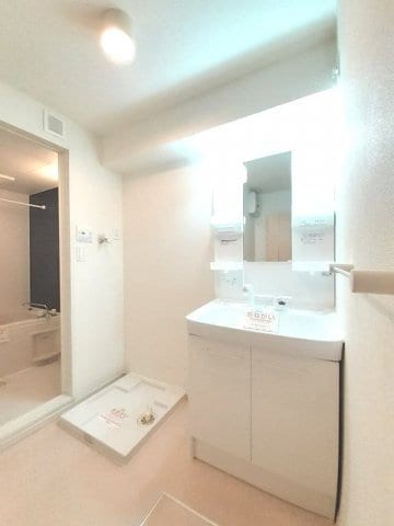 ナリッシュＬｅｅ　Ⅱの物件内観写真