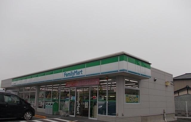 アベンシス５の物件外観写真