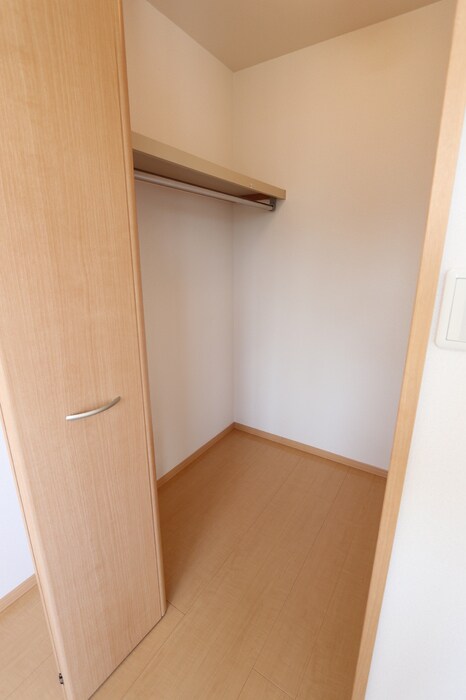 ユイマールガーデンⅢの物件内観写真