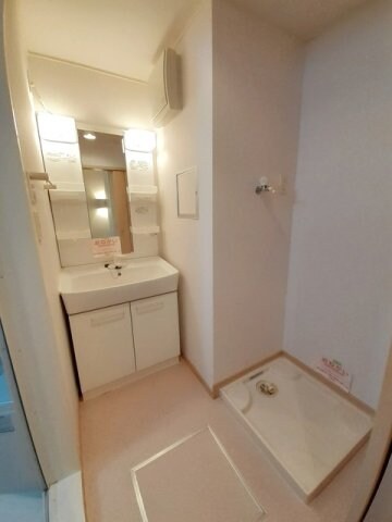 キャッツコート鶴市の物件内観写真