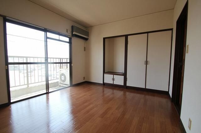 三条駅前ハイツの物件内観写真