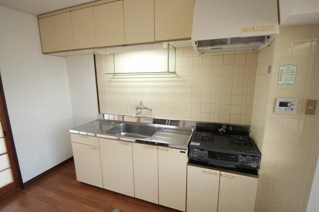 三条駅前ハイツの物件内観写真