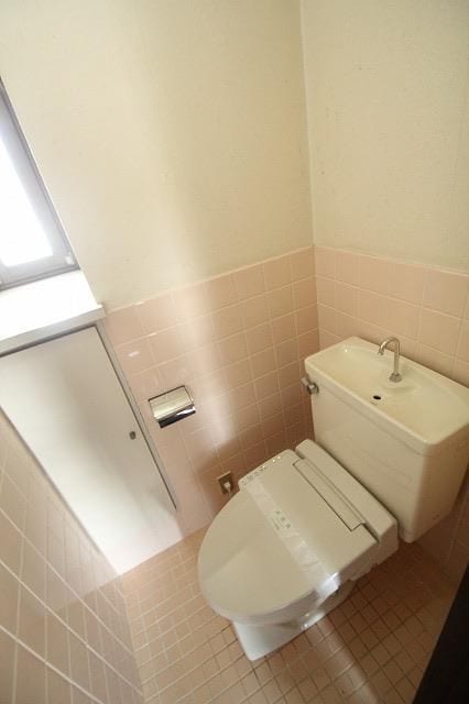 三条駅前ハイツの物件内観写真