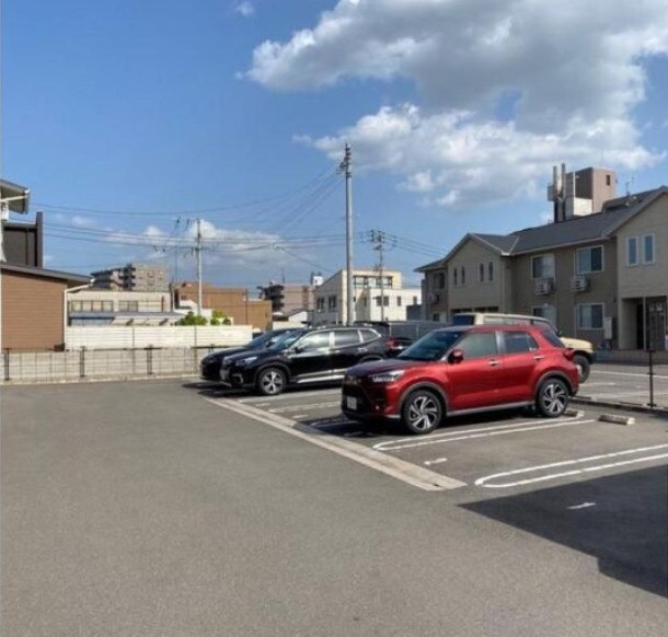 グランツ松島Dの物件外観写真