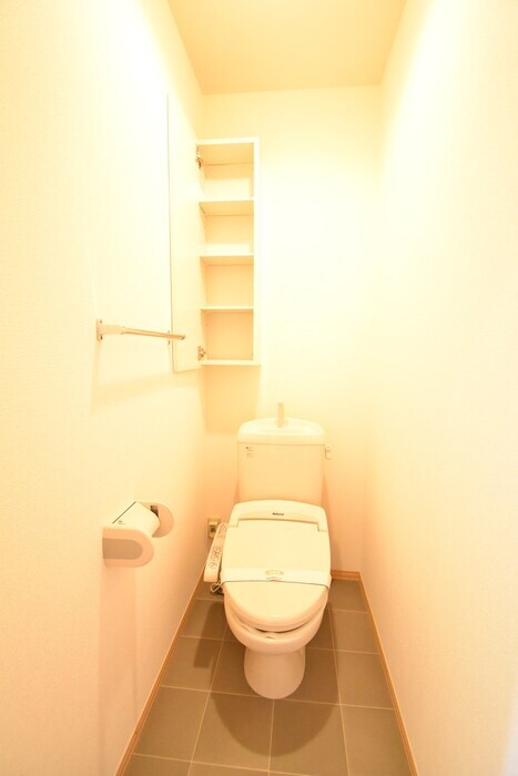 リビングタウン宇多津東　D棟の物件内観写真