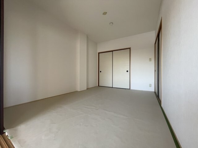 フォブールトロワやくりBの物件内観写真