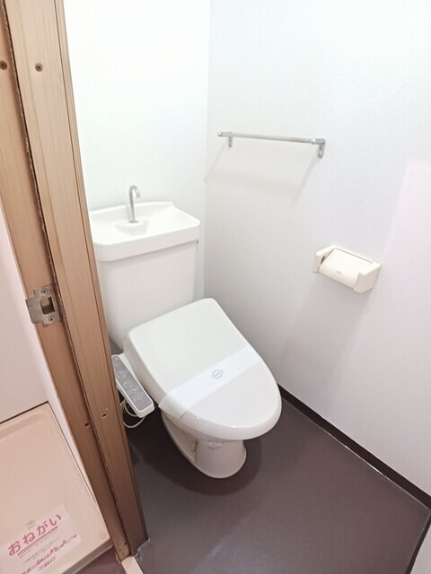 ニューシティー八栗口Ｂの物件内観写真