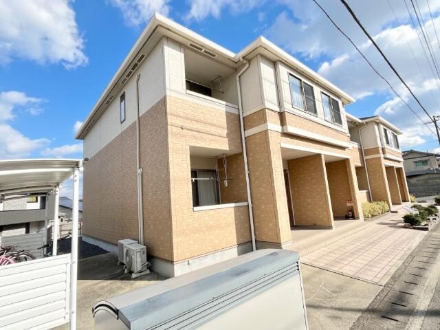 カーサ・フェリーチェ香西の物件外観写真