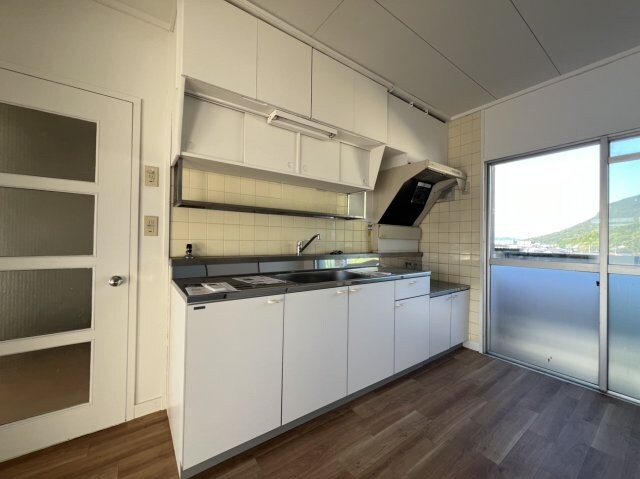 ヴィラナリー屋島5号棟の物件内観写真