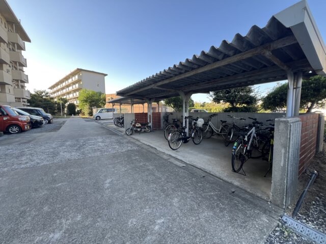 ヴィラナリー屋島5号棟の物件外観写真