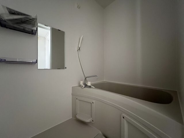 ヴィラナリー屋島5号棟の物件内観写真