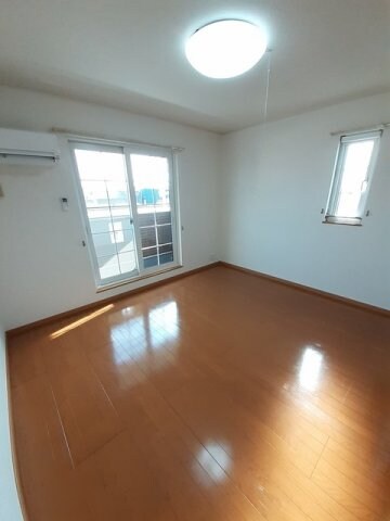 リバーサイド三条の物件内観写真