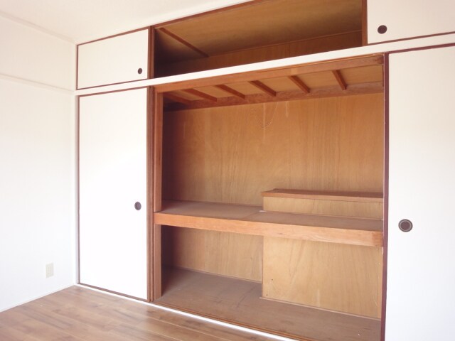 ヴィラナリー屋島5号棟の物件内観写真