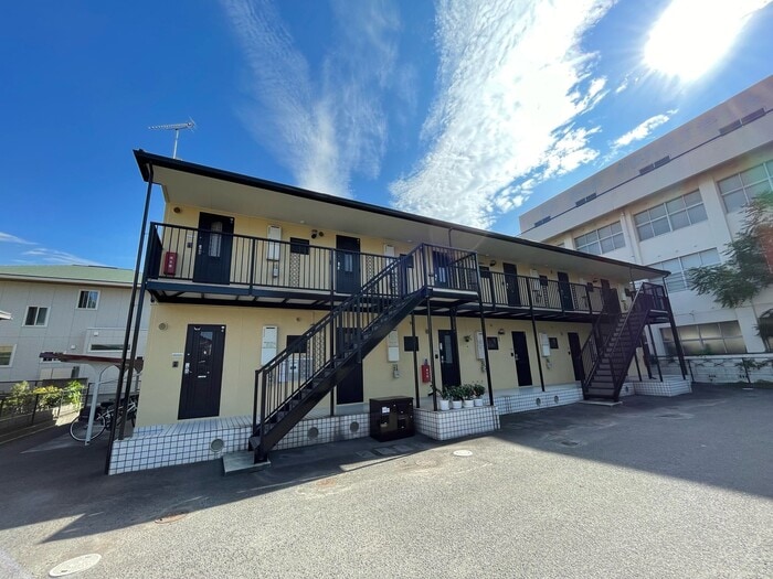 クレスト木太　B棟の物件外観写真